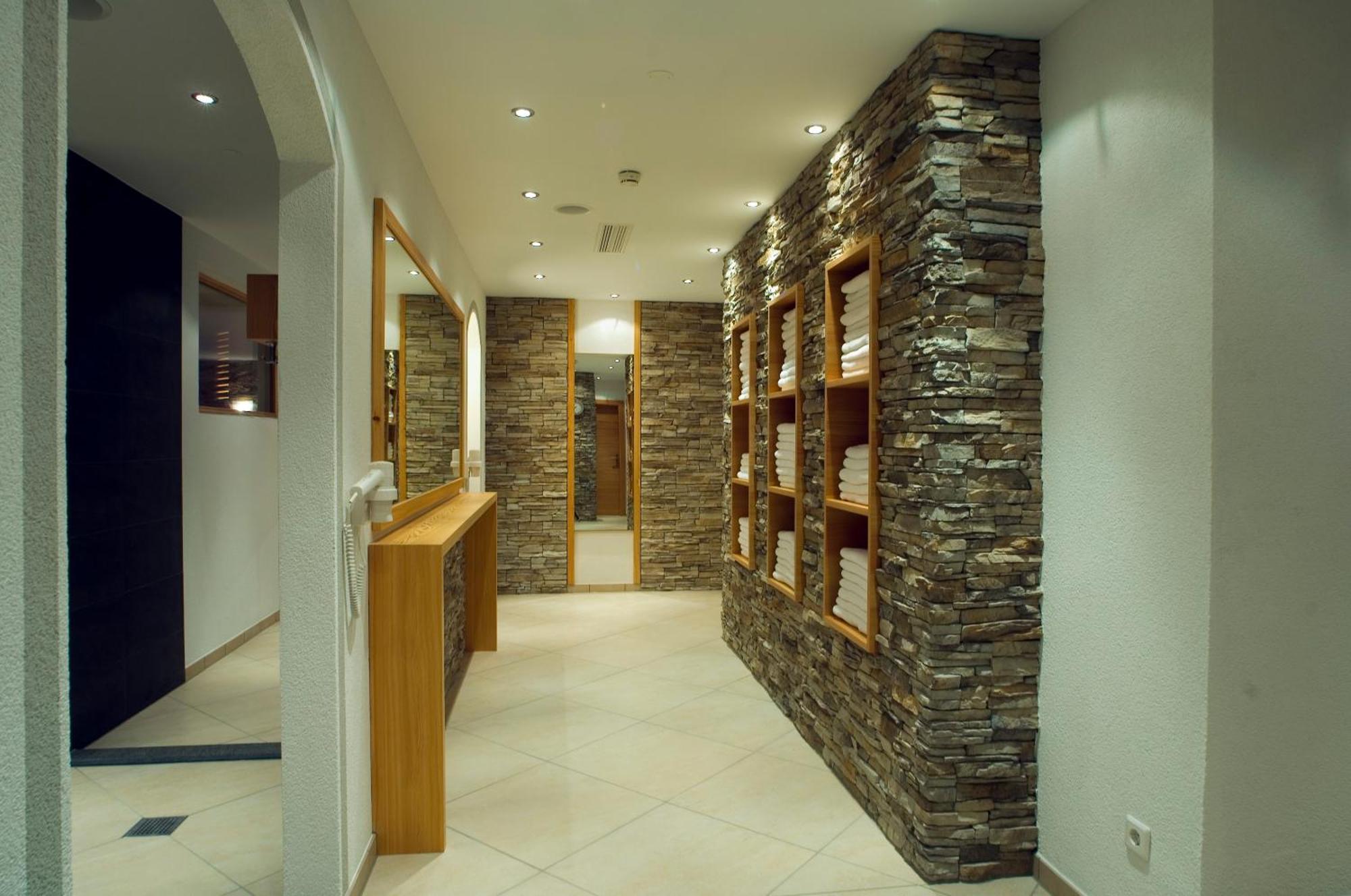 Hotel Antony Ισγκλ Εξωτερικό φωτογραφία