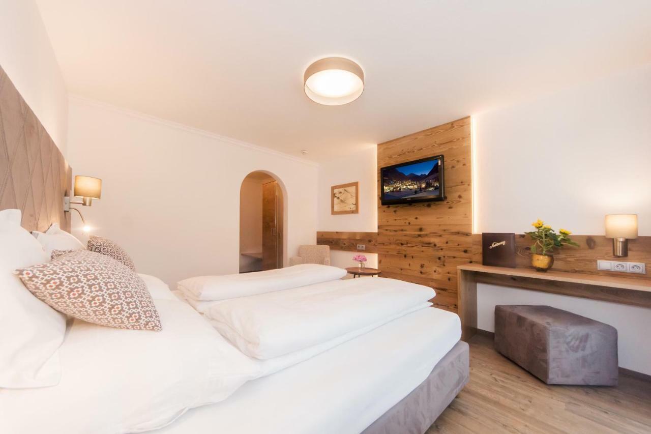 Hotel Antony Ισγκλ Εξωτερικό φωτογραφία